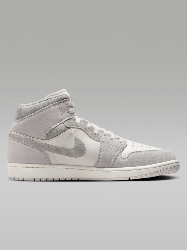 Air Jordan 1 Mid SE